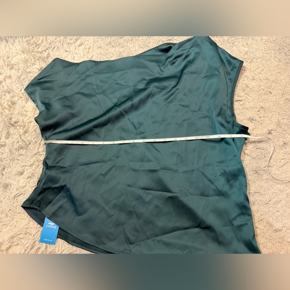 NWT Cupshe green asymmetrical off the shoulder blouse XL - Picture 5 of 6